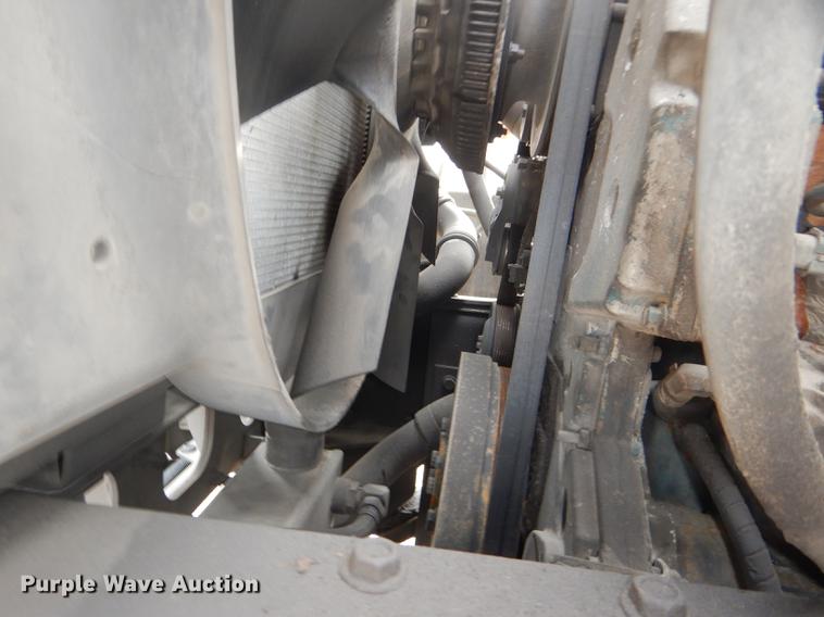 image for item DF7765 2007 International 7400 hydrovac truck