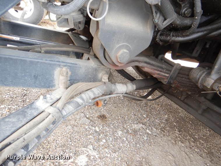 image for item DF7765 2007 International 7400 hydrovac truck