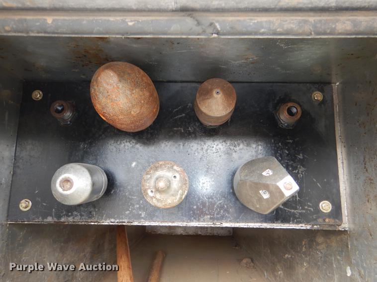 image for item DF7765 2007 International 7400 hydrovac truck