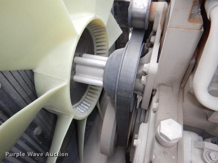 image for item DF7765 2007 International 7400 hydrovac truck