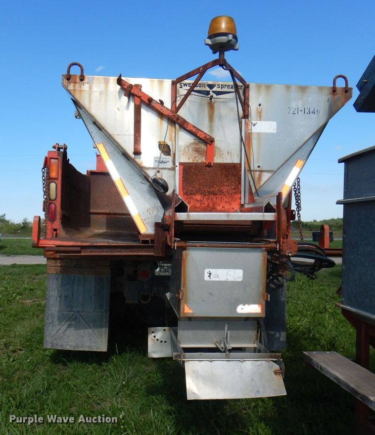 image for item DG1110 1997 International 4900 dump truck