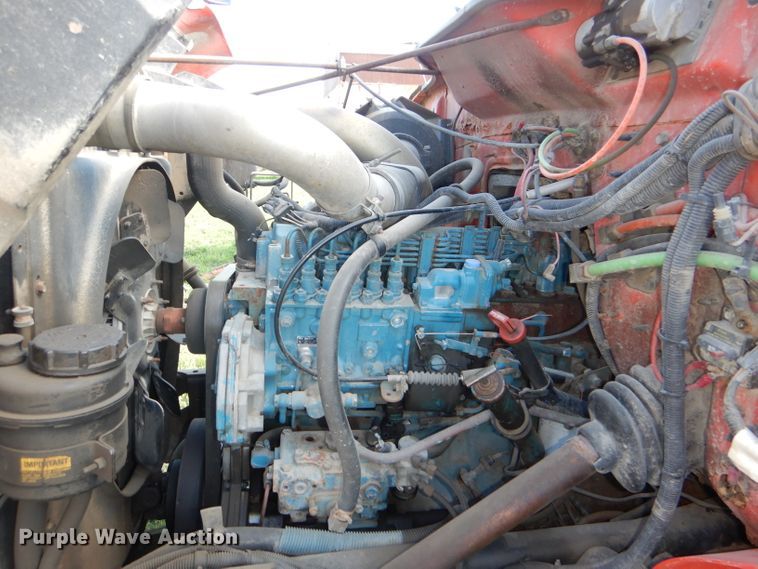 image for item DG1110 1997 International 4900 dump truck