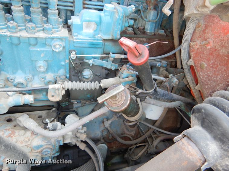 image for item DG1110 1997 International 4900 dump truck