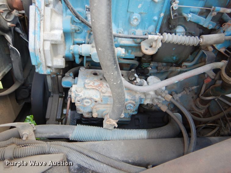 image for item DG1110 1997 International 4900 dump truck