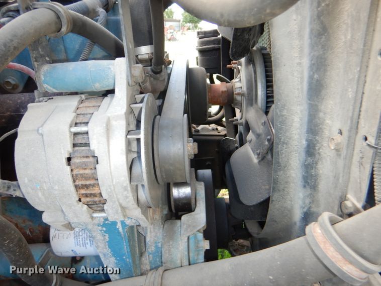 image for item DG1110 1997 International 4900 dump truck