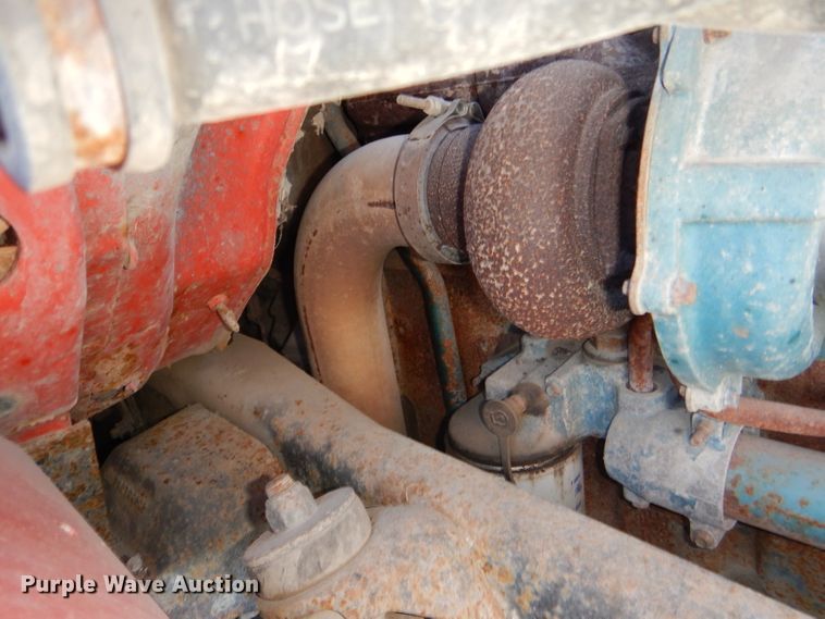 image for item DG1110 1997 International 4900 dump truck