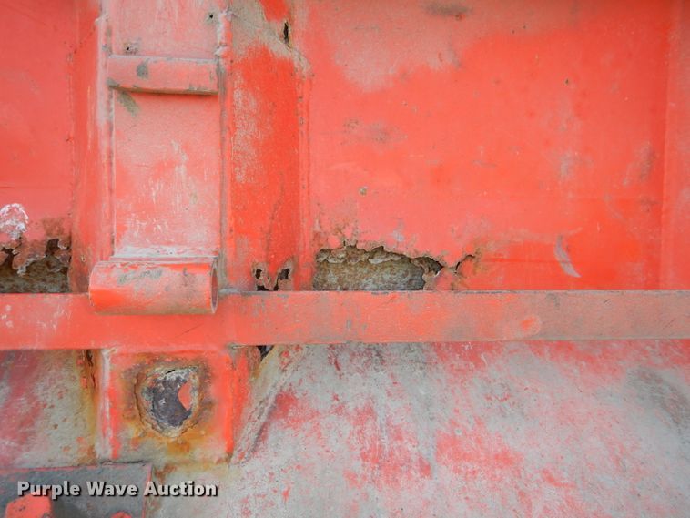 image for item DG1110 1997 International 4900 dump truck