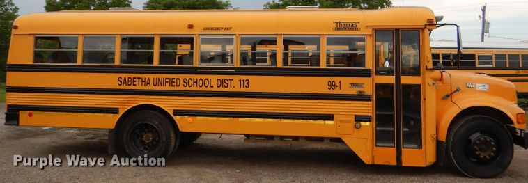 image for item DG1136 1999 International 3800 school bus