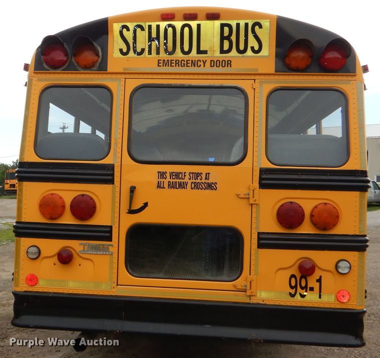 image for item DG1136 1999 International 3800 school bus
