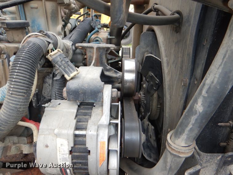 image for item DG1136 1999 International 3800 school bus