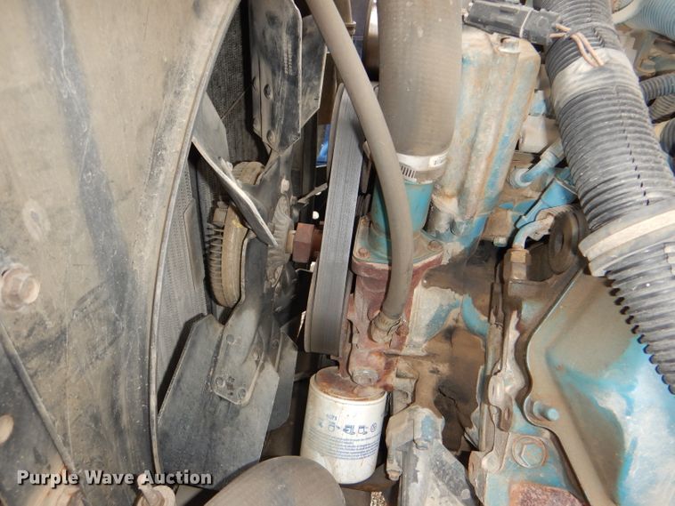 image for item DG1136 1999 International 3800 school bus