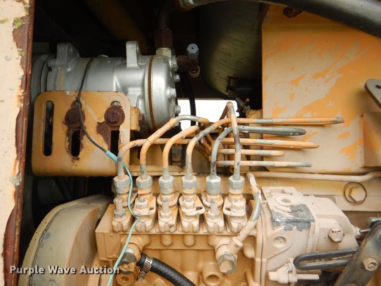 image for item DG1139 1990 Ag-Chem TerraGator 004 manure spreader