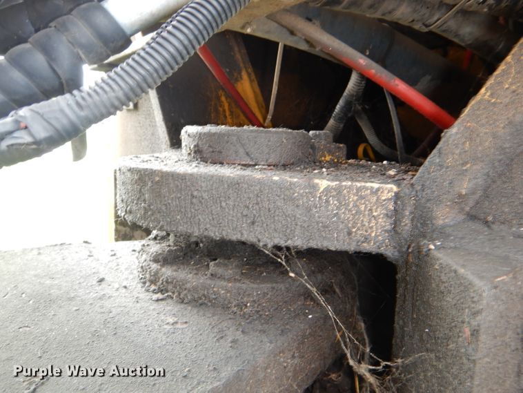 image for item DG1139 1990 Ag-Chem TerraGator 004 manure spreader