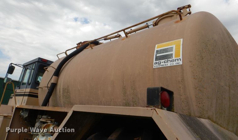 image for item DG1139 1990 Ag-Chem TerraGator 004 manure spreader