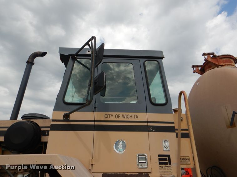 image for item DG1139 1990 Ag-Chem TerraGator 004 manure spreader