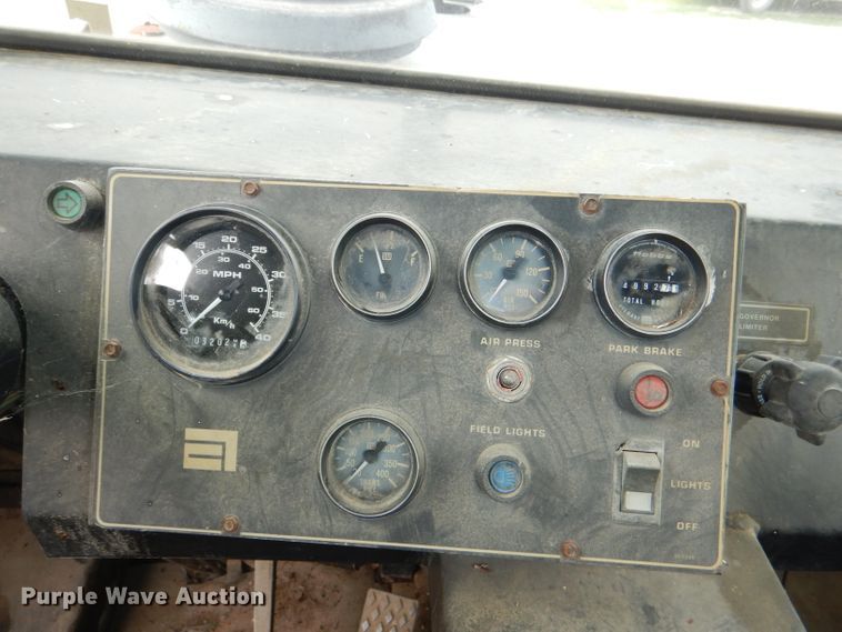 image for item DG1139 1990 Ag-Chem TerraGator 004 manure spreader