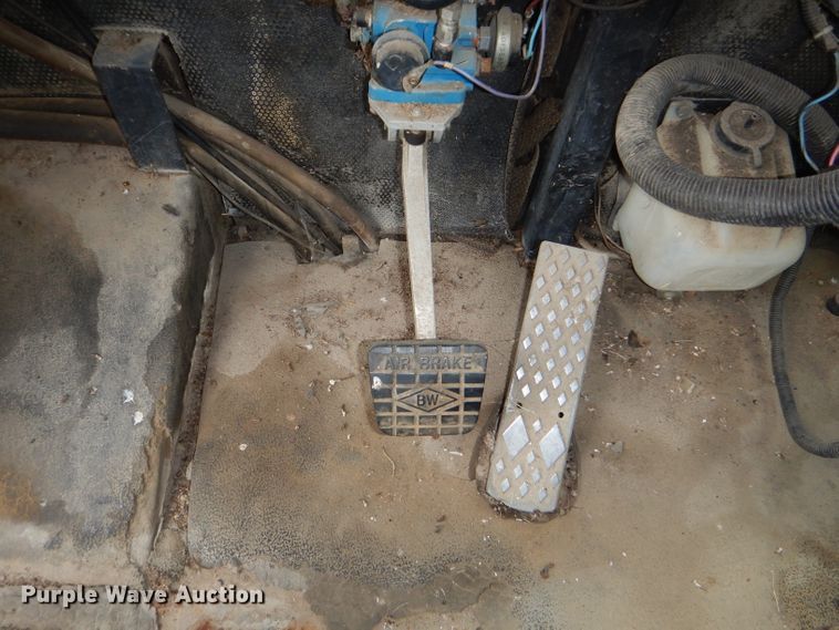 image for item DG1139 1990 Ag-Chem TerraGator 004 manure spreader