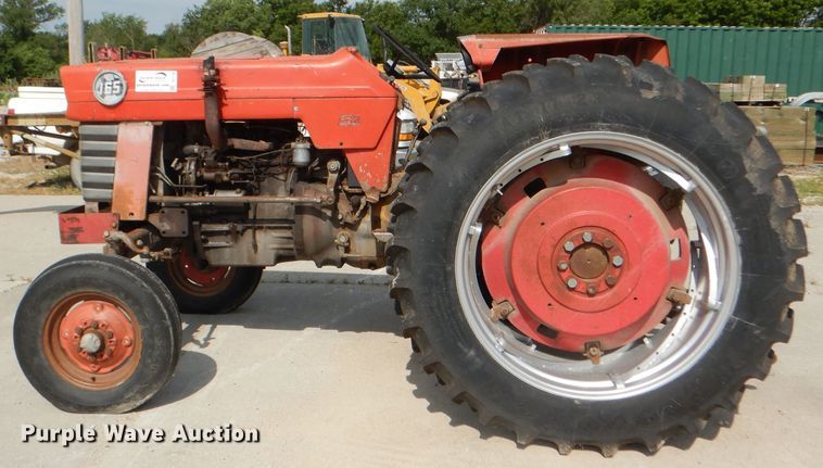 image for item DG1140 1974 Massey-Ferguson 165 tractor