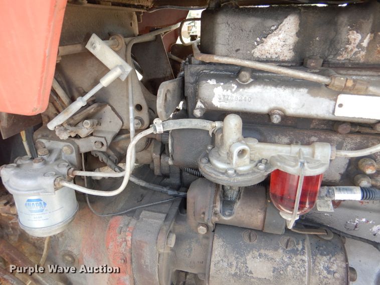 image for item DG1140 1974 Massey-Ferguson 165 tractor