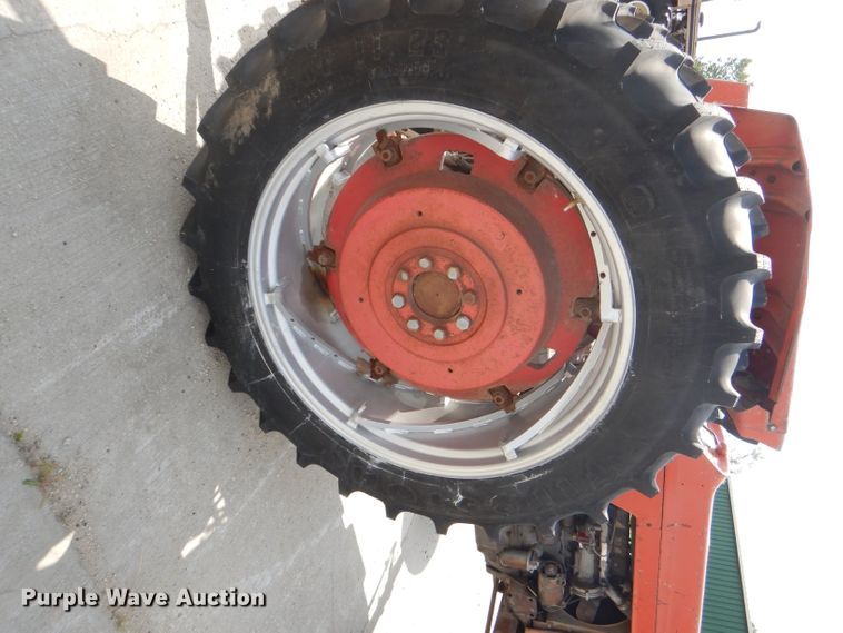 image for item DG1140 1974 Massey-Ferguson 165 tractor