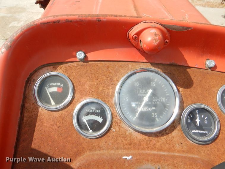image for item DG1140 1974 Massey-Ferguson 165 tractor