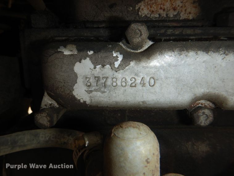 image for item DG1140 1974 Massey-Ferguson 165 tractor