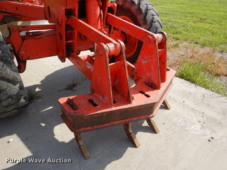 image for item DG1141 1980 John Deere 670A motor grader