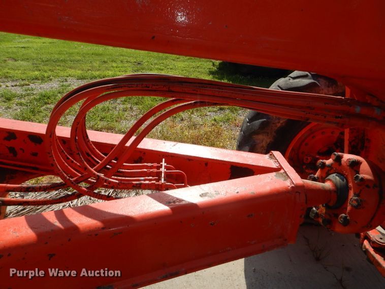 image for item DG1141 1980 John Deere 670A motor grader