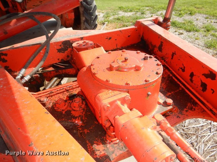 image for item DG1141 1980 John Deere 670A motor grader