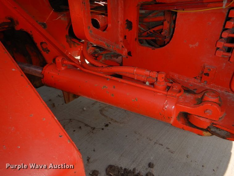 image for item DG1141 1980 John Deere 670A motor grader