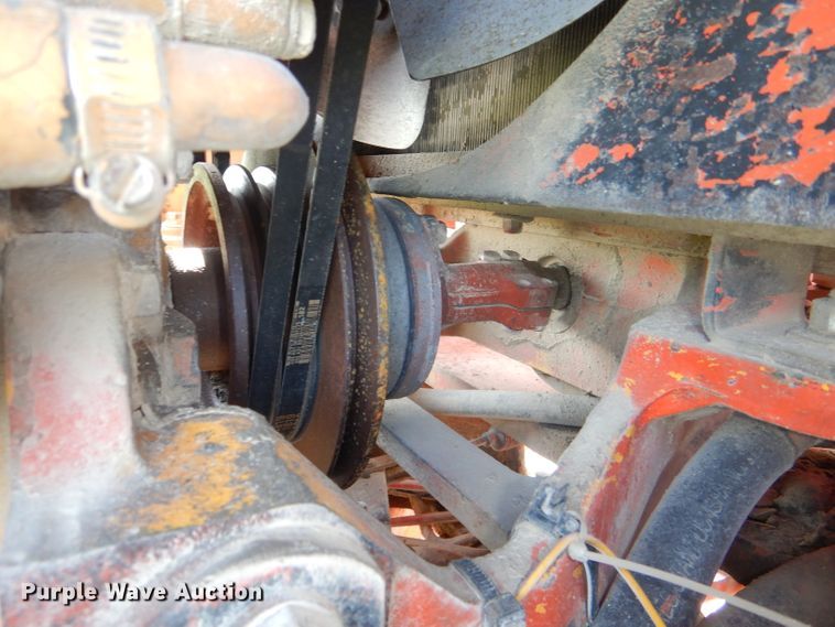 image for item DG1141 1980 John Deere 670A motor grader