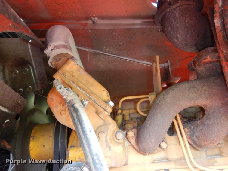 image for item DG1141 1980 John Deere 670A motor grader