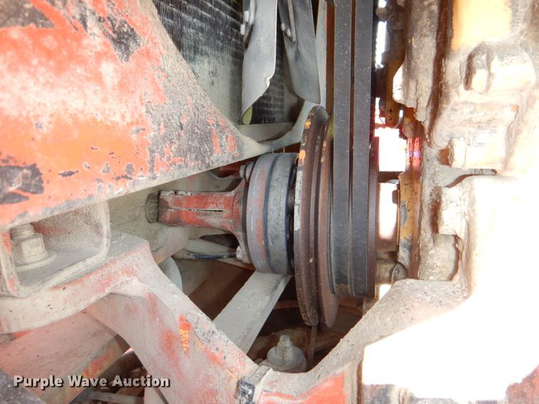 image for item DG1141 1980 John Deere 670A motor grader