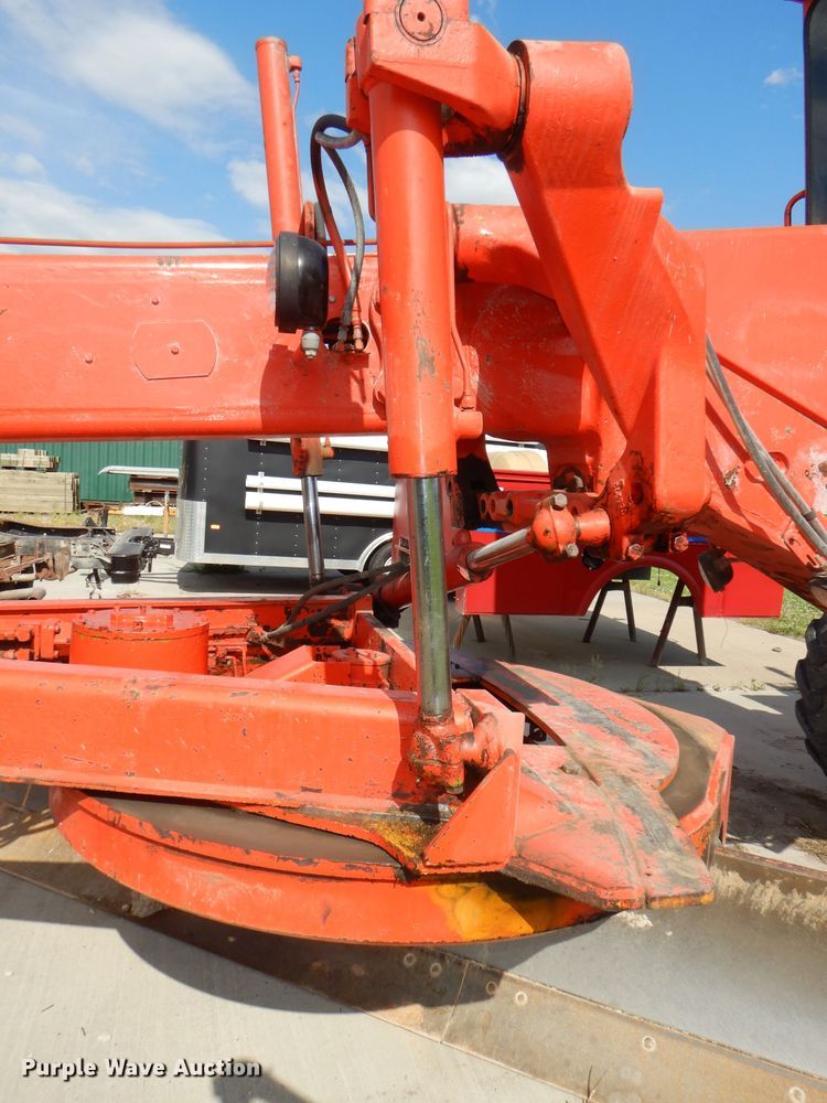 image for item DG1141 1980 John Deere 670A motor grader