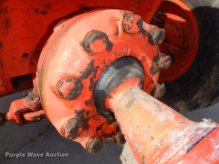 image for item DG1141 1980 John Deere 670A motor grader