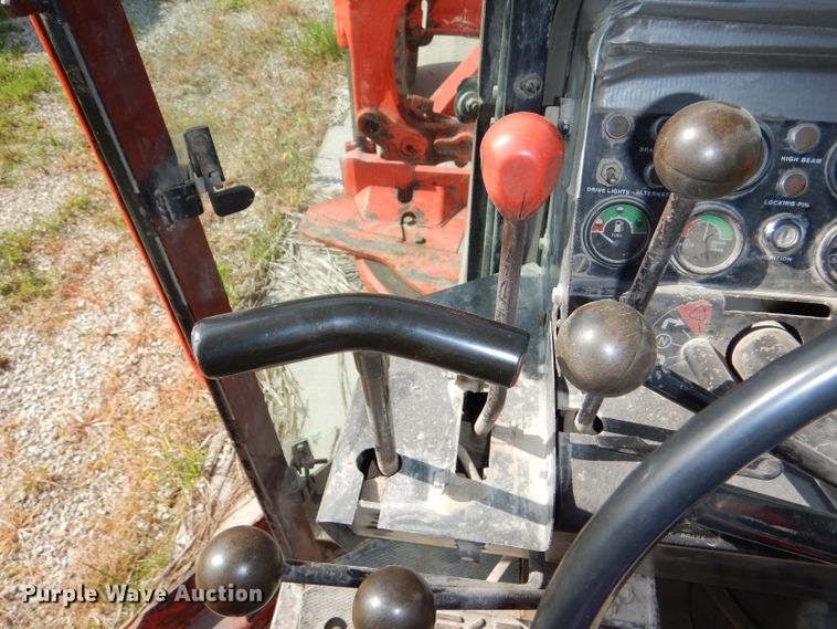 image for item DG1141 1980 John Deere 670A motor grader