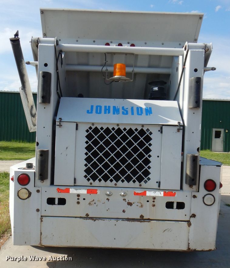 image for item DG1142 2000 Johnston 3000 street sweeper