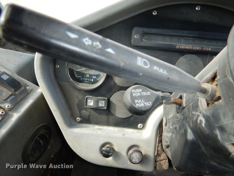 image for item DG1142 2000 Johnston 3000 street sweeper