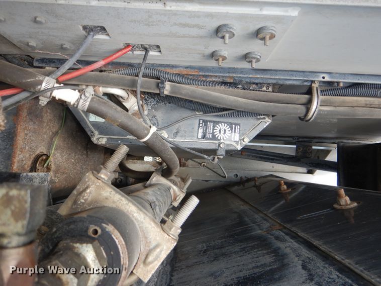 image for item DG1142 2000 Johnston 3000 street sweeper