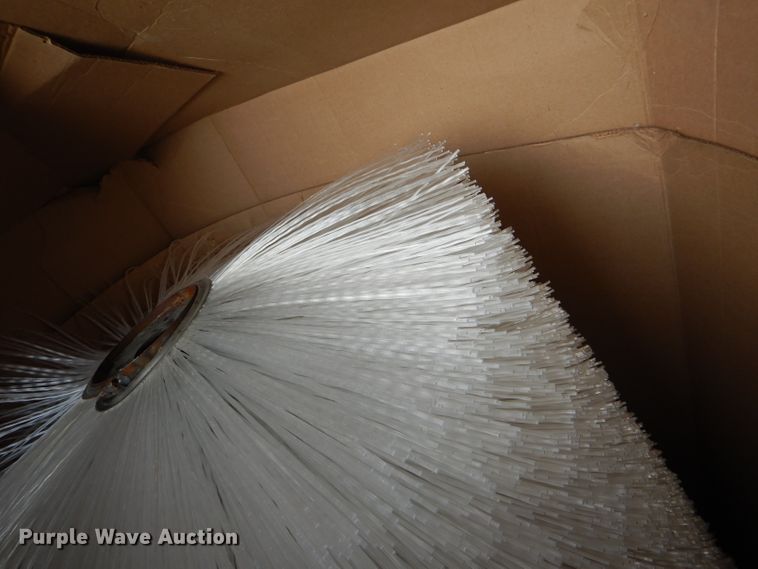 image for item DG1142 2000 Johnston 3000 street sweeper