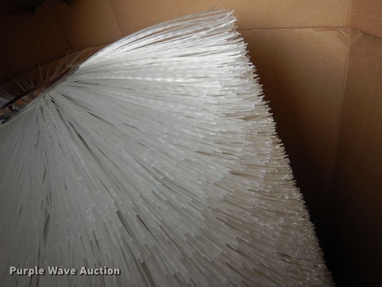 image for item DG1142 2000 Johnston 3000 street sweeper