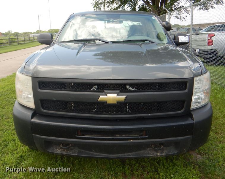 image for item DG4780 2011 Chevrolet Silverado 1500 Ext. Cab pickup truck