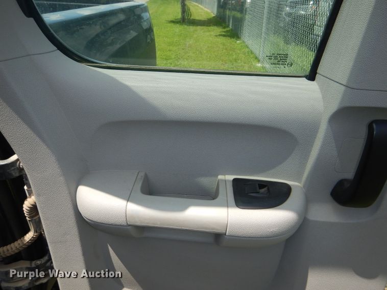 image for item DG4780 2011 Chevrolet Silverado 1500 Ext. Cab pickup truck