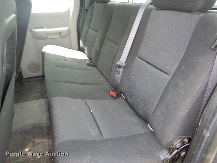 image for item DG4780 2011 Chevrolet Silverado 1500 Ext. Cab pickup truck