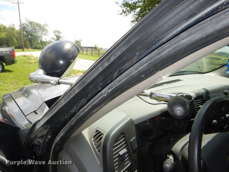 image for item DG4780 2011 Chevrolet Silverado 1500 Ext. Cab pickup truck