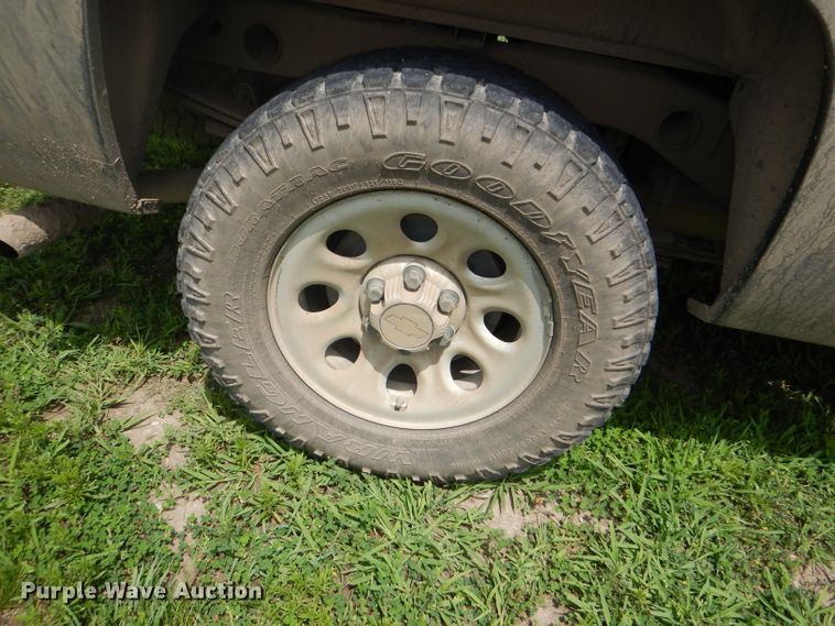 image for item DG4780 2011 Chevrolet Silverado 1500 Ext. Cab pickup truck