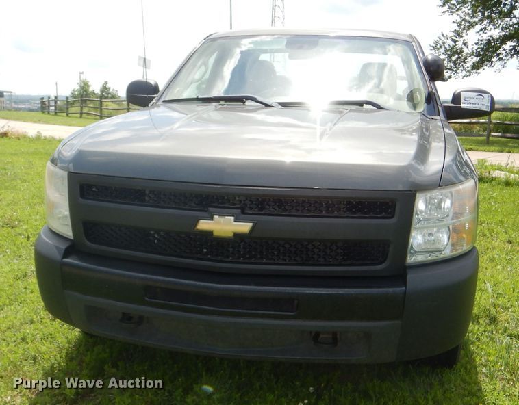 image for item DG4795 2011 Chevrolet Silverado 1500 Ext. Cab pickup truck
