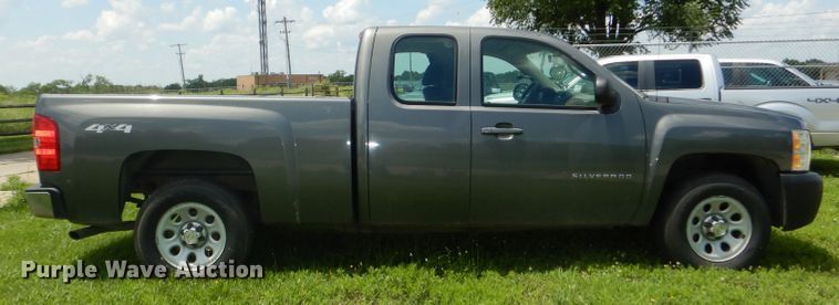 image for item DG4795 2011 Chevrolet Silverado 1500 Ext. Cab pickup truck