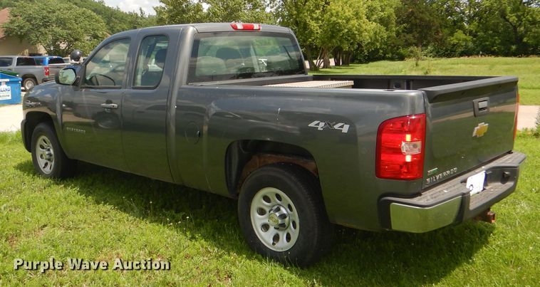 image for item DG4795 2011 Chevrolet Silverado 1500 Ext. Cab pickup truck