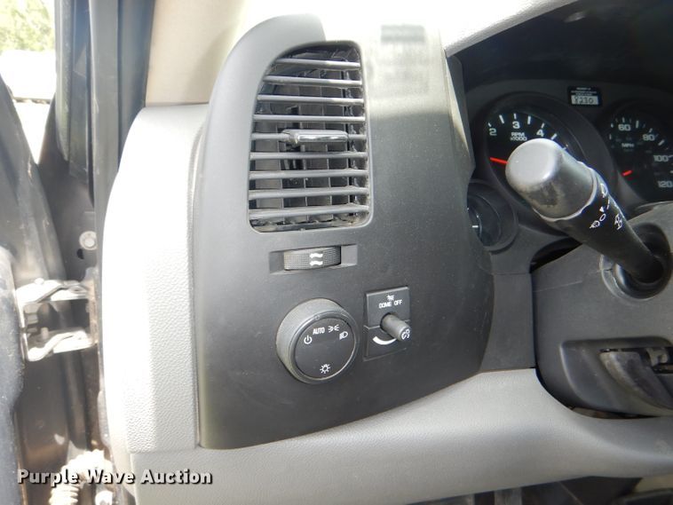 image for item DG4795 2011 Chevrolet Silverado 1500 Ext. Cab pickup truck